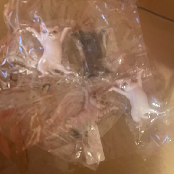 Dancing Cat Figurine Set - Picture 1 of 6